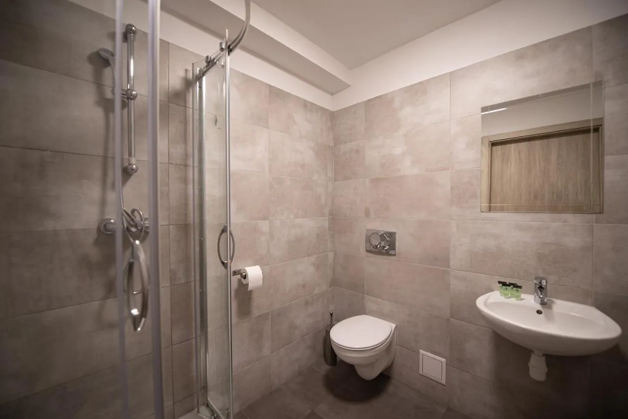 Hotel Felix Cracovie 2*,
